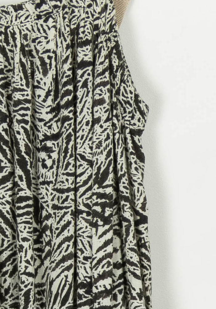 Robe Longue Noire et Blanche - Taille M/38 de la marque Indies | PARAD116791 - Vendu par Paradigme - Image 3