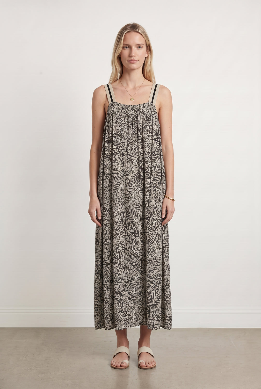 Robe Longue Noire et Blanche - Taille M/38 de la marque Indies | PARAD116791 - Vendu par Paradigme - Image 1