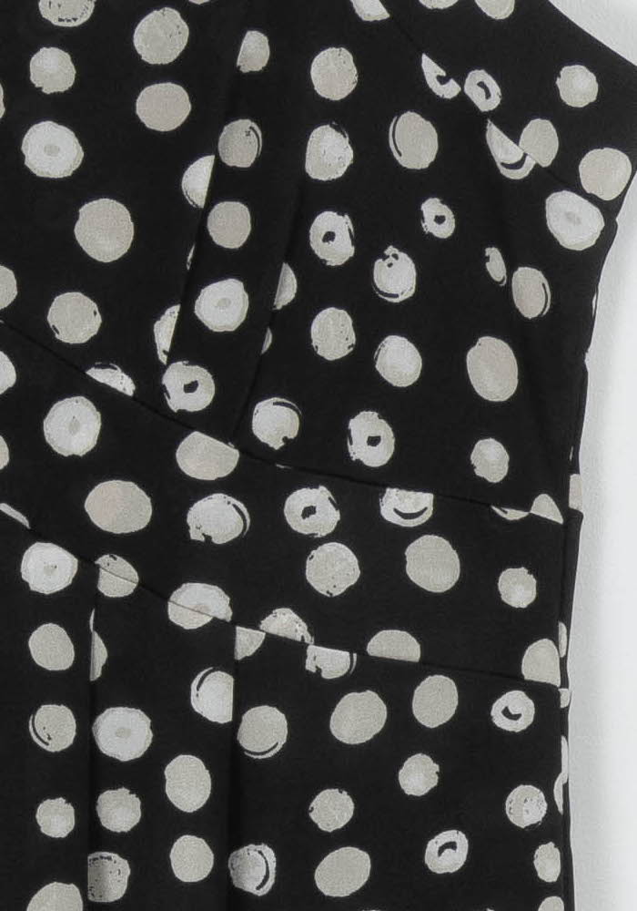 Robe Noire et Blanche - Taille XL/42 de la marque La Fée Maraboutée | PARAD117058 - Vendu par Paradigme - Image 3
