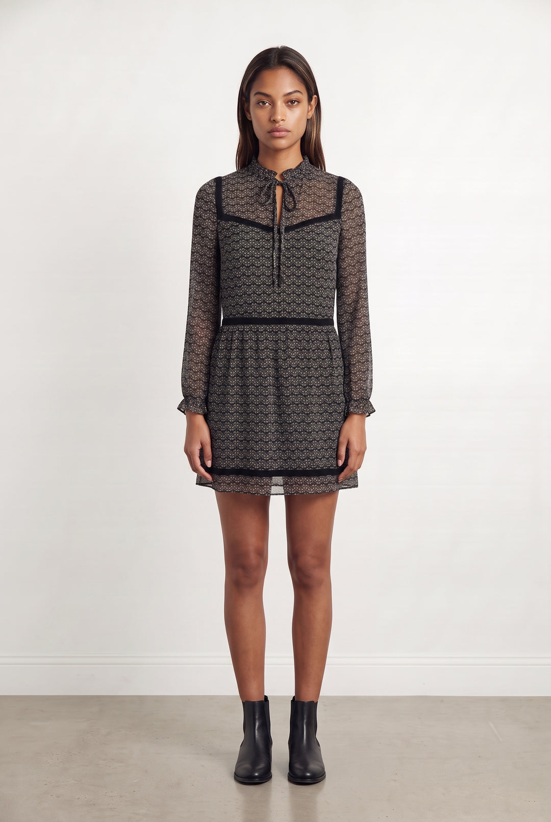 Robe Courte Noire - Taille XS/34 de la marque Sézane | PARAD117115 - Vendu par Paradigme - Image 1
