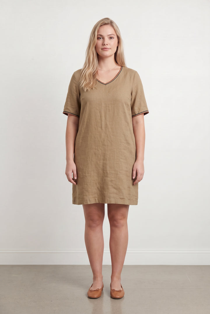 Robe Marron - Taille XXL/44 de la marque La Fée Maraboutée | PARAD117342 - Vendu par Paradigme - Image 1