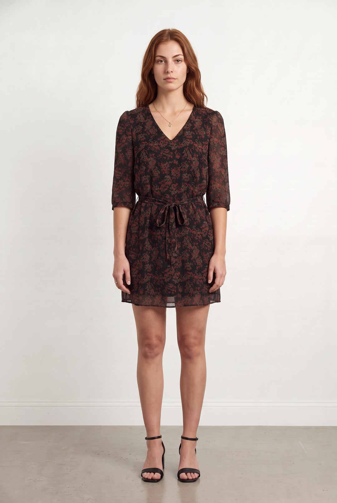 Robe Midi Noire et Rouge - Taille M/38 de la marque IKKS | PARAD117372 - Vendu par Paradigme - Image 1