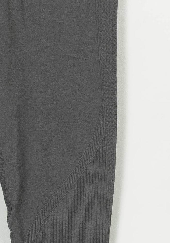 Legging Gris - Taille S/36 de la marque Alo Yoga | PARAD117751 - Vendu par Paradigme - Image 3