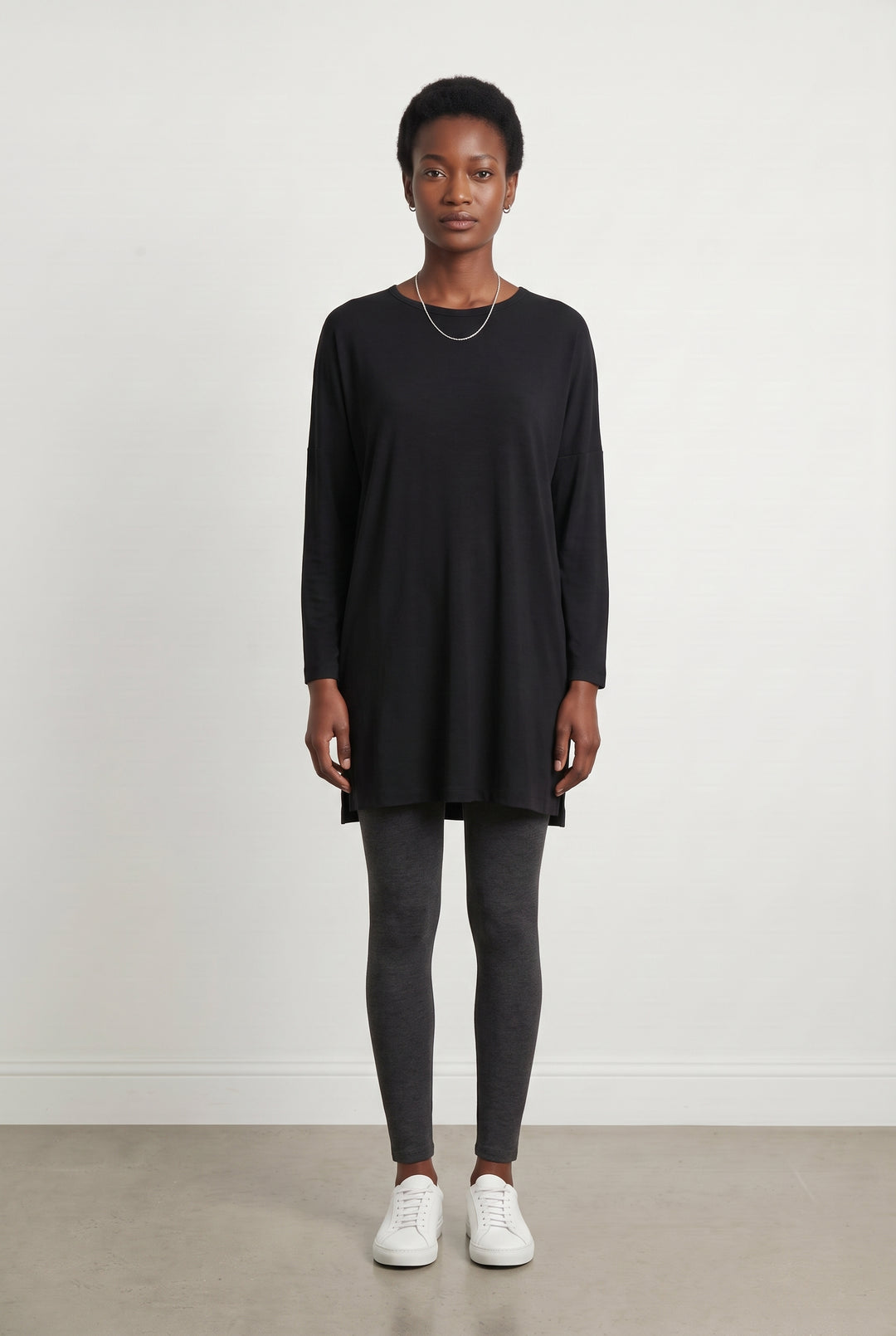 Robe Courte Noire - Taille XS/34 de la marque COS | PARAD117875 - Vendu par Paradigme - Image 1