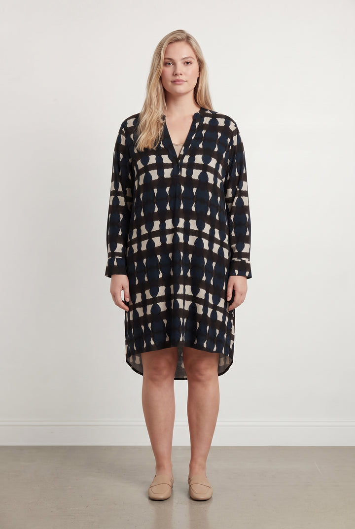 Robe Droite Noire et Blanche - Taille XL/42 de la marque La Fée Maraboutée | PARAD117921 - Vendu par Paradigme - Image 1