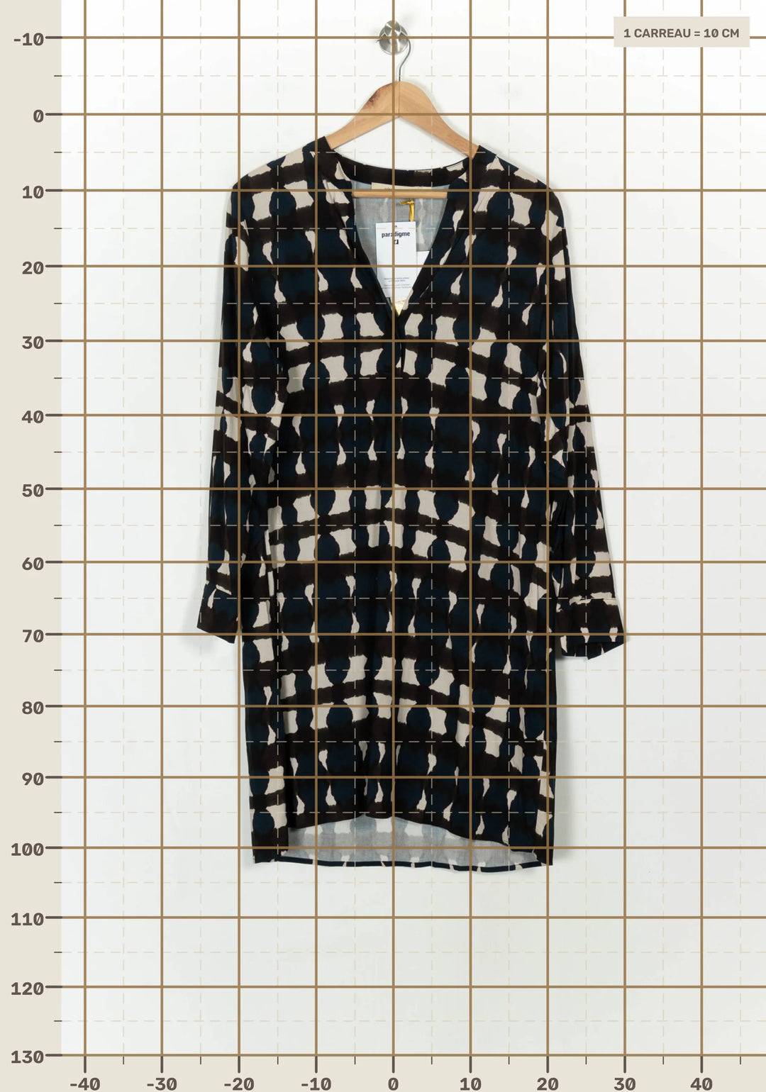 Robe Droite Noire et Blanche - Taille XL/42 de la marque La Fée Maraboutée | PARAD117921 - Vendu par Paradigme - Image 4