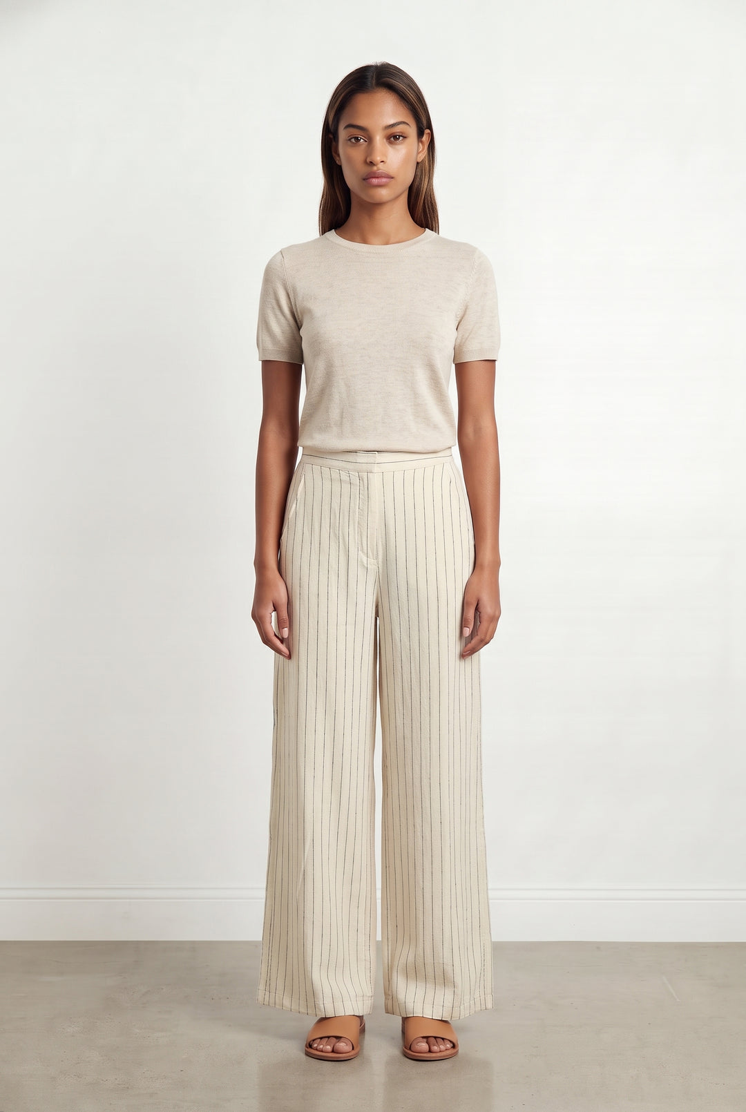 Pantalon Large Beige à Rayures Noires - Taille XS/34 de la marque COS | PARAD118441 - Vendu par Paradigme - Image 1