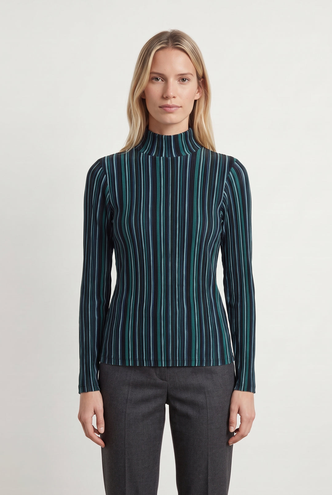 Sous-pull Bleu et Noir - Taille XS/34 de la marque La Fée Maraboutée | PARAD118503 - Vendu par Paradigme - Image 1