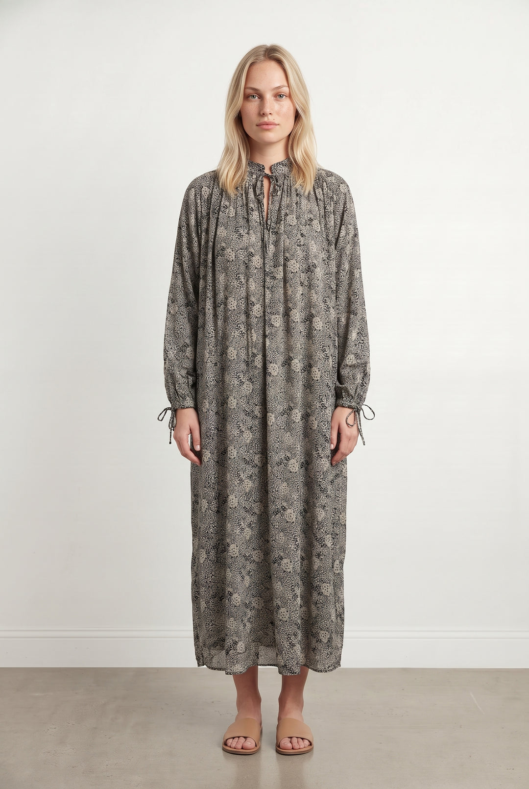 Robe longue noire et blanche - Taille L/40 de la marque Laurence Bras | PARAD118570 - Vendu par Paradigme - Image 1