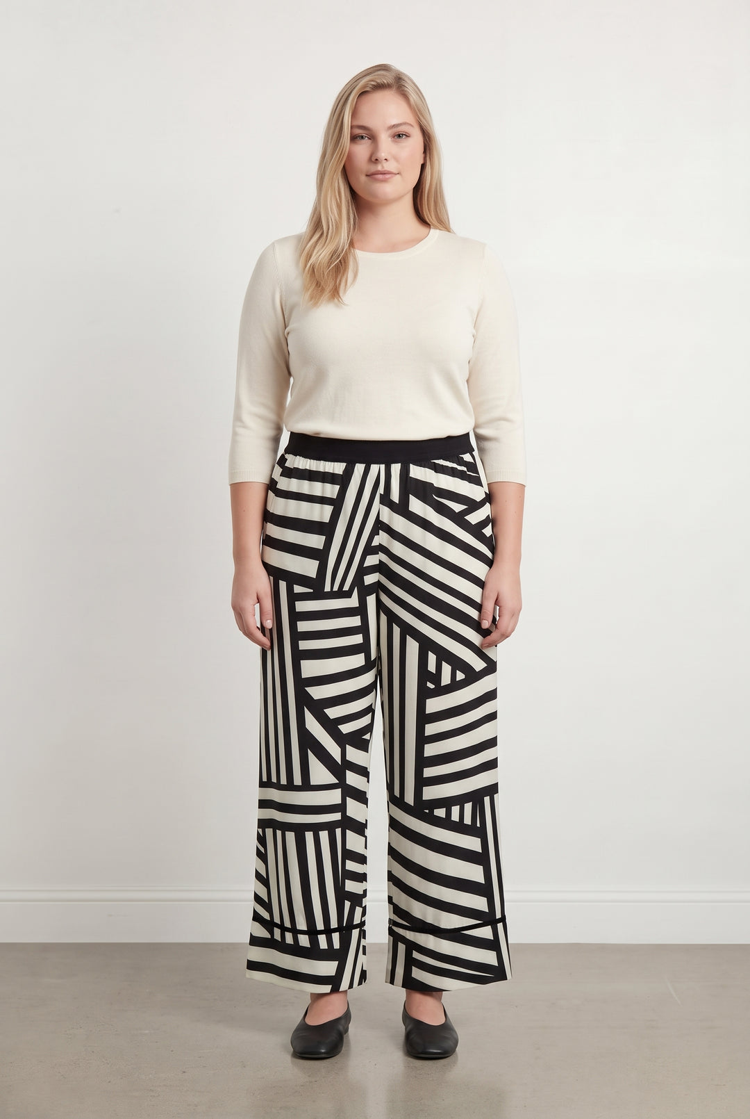Pantalon Large Noir et Blanc - Taille XL/42 de la marque Bleu Blanc Rouge | PARAD118785 - Vendu par Paradigme - Image 1