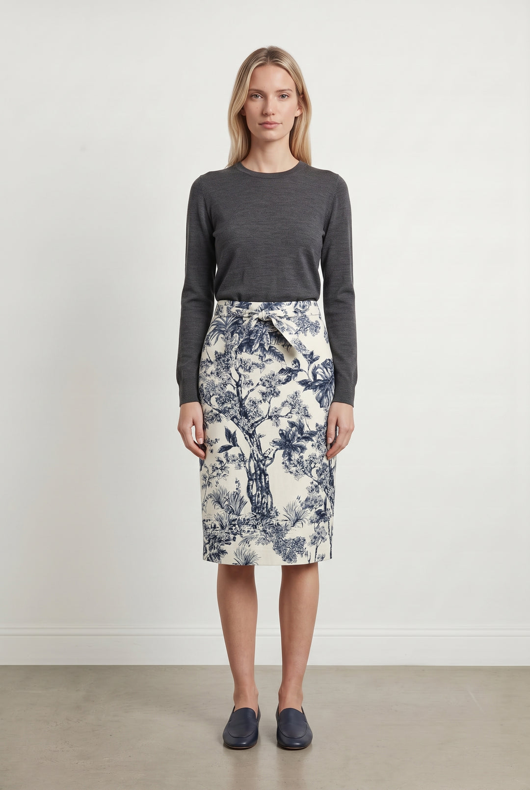 Jupe Droite Blanc et Bleu - Taille S/36 de la marque Caroll | PARAD118815 - Vendu par Paradigme - Image 1