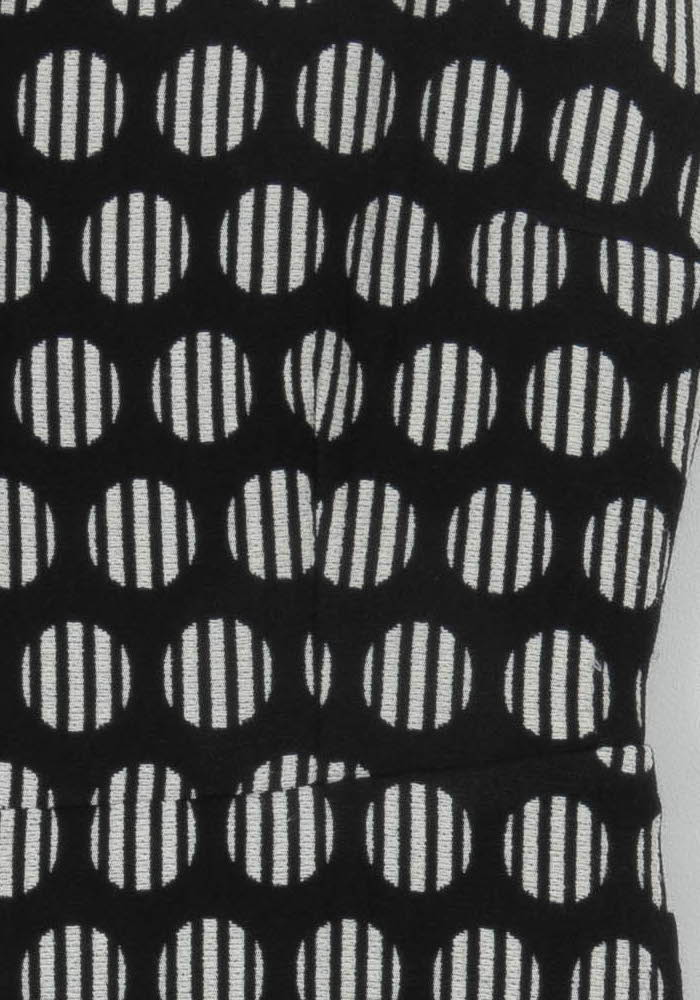 Robe Noire et Blanche - Taille M/38 de la marque La Fée Maraboutée | PARAD119043 - Vendu par Paradigme - Image 3