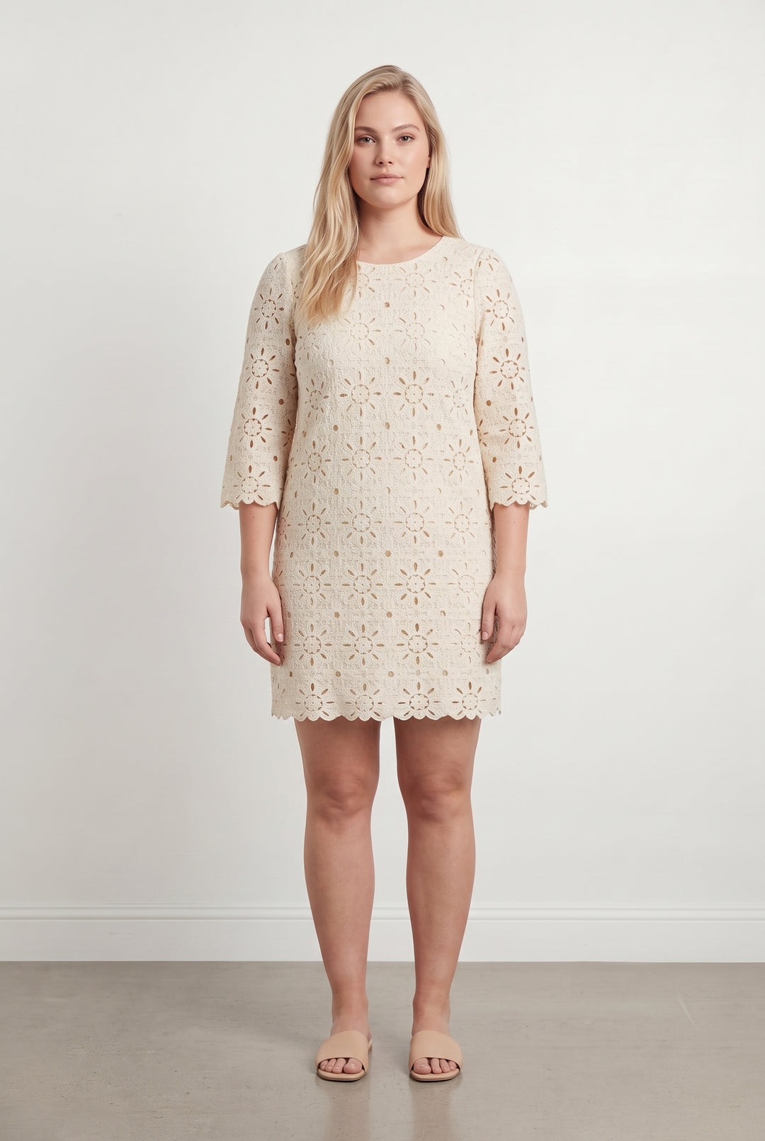 Robe Courte Dentelle Beige - Taille XL/42 de la marque Sézane | PARAD119100 - Vendu par Paradigme - Image 1