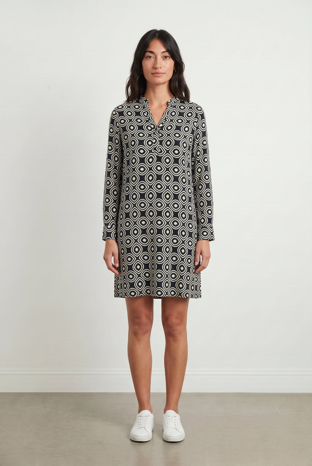 Robe Noire et Blanche - Taille S/36 de la marque La Fée Maraboutée | PARAD119124 - Vendu par Paradigme - Image 1