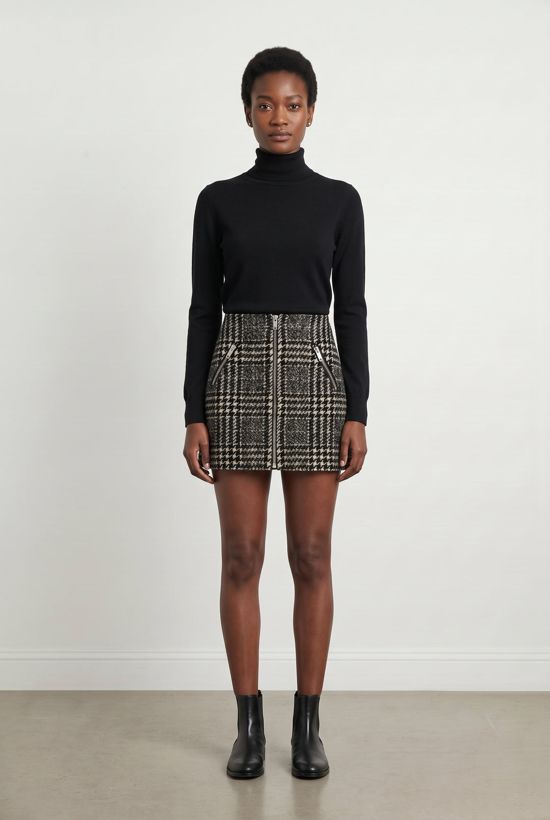 Jupe Courte Noire et Blanche - Taille XS/34 de la marque The Kooples | PARAD119221 - Vendu par Paradigme - Image 1
