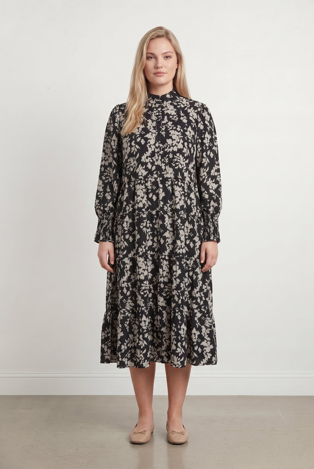 Robe Noire et Blanche - Taille XL/42 de la marque Petite Mendigote | PARAD119564 - Vendu par Paradigme - Image 1