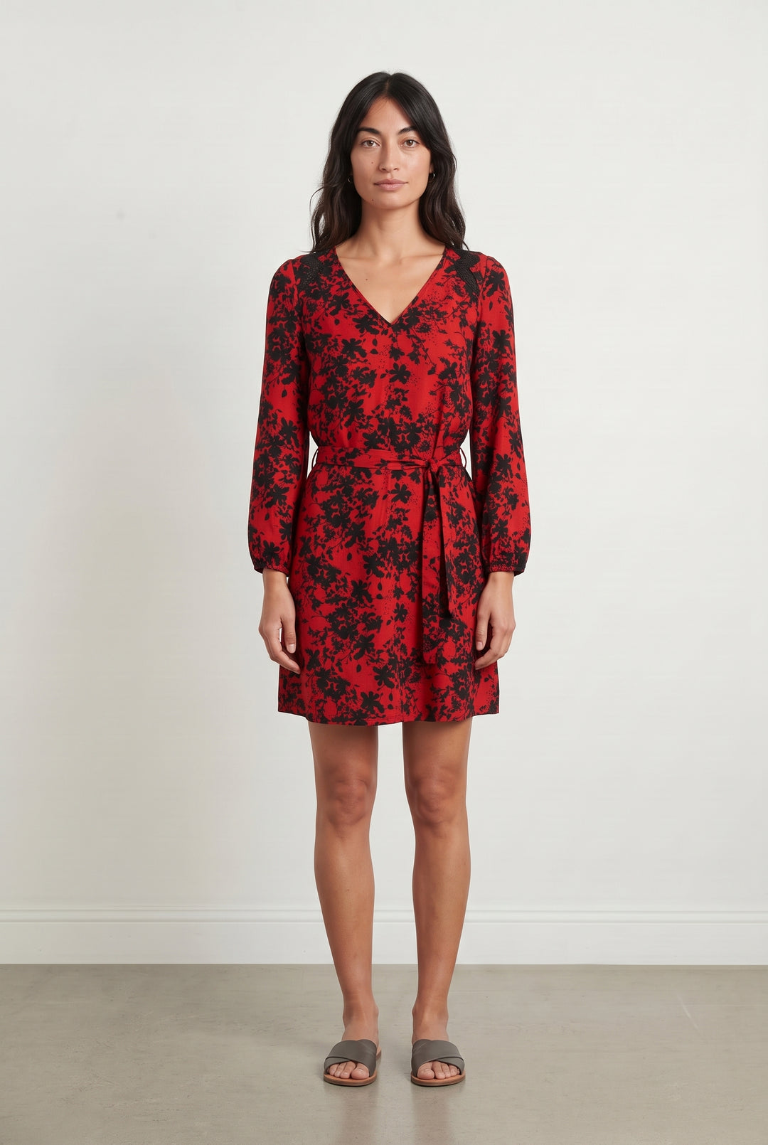 Robe Portefeuille Rouge et Noire - Taille S/36 de la marque IKKS | PARAD119963 - Vendu par Paradigme - Image 1