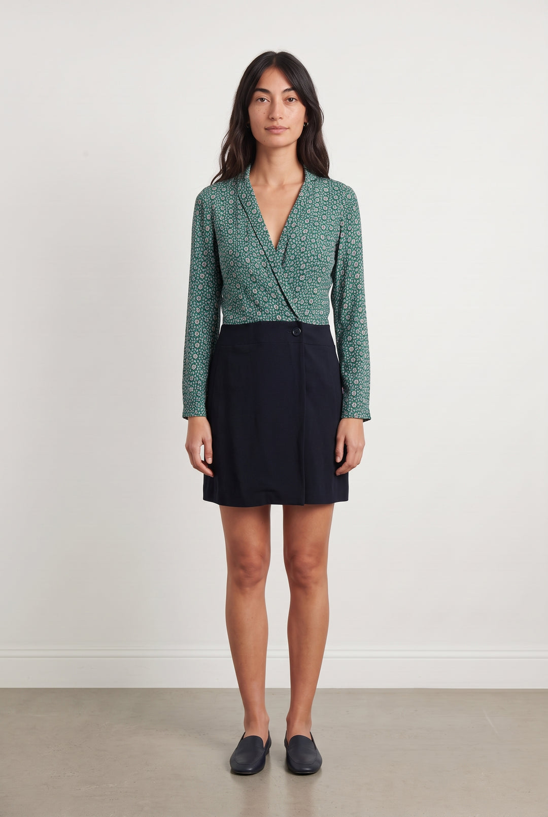 Robe Fleurie Verte et Noire - Taille S/36 de la marque La Fée Maraboutée | PARAD120265 - Vendu par Paradigme - Image 1