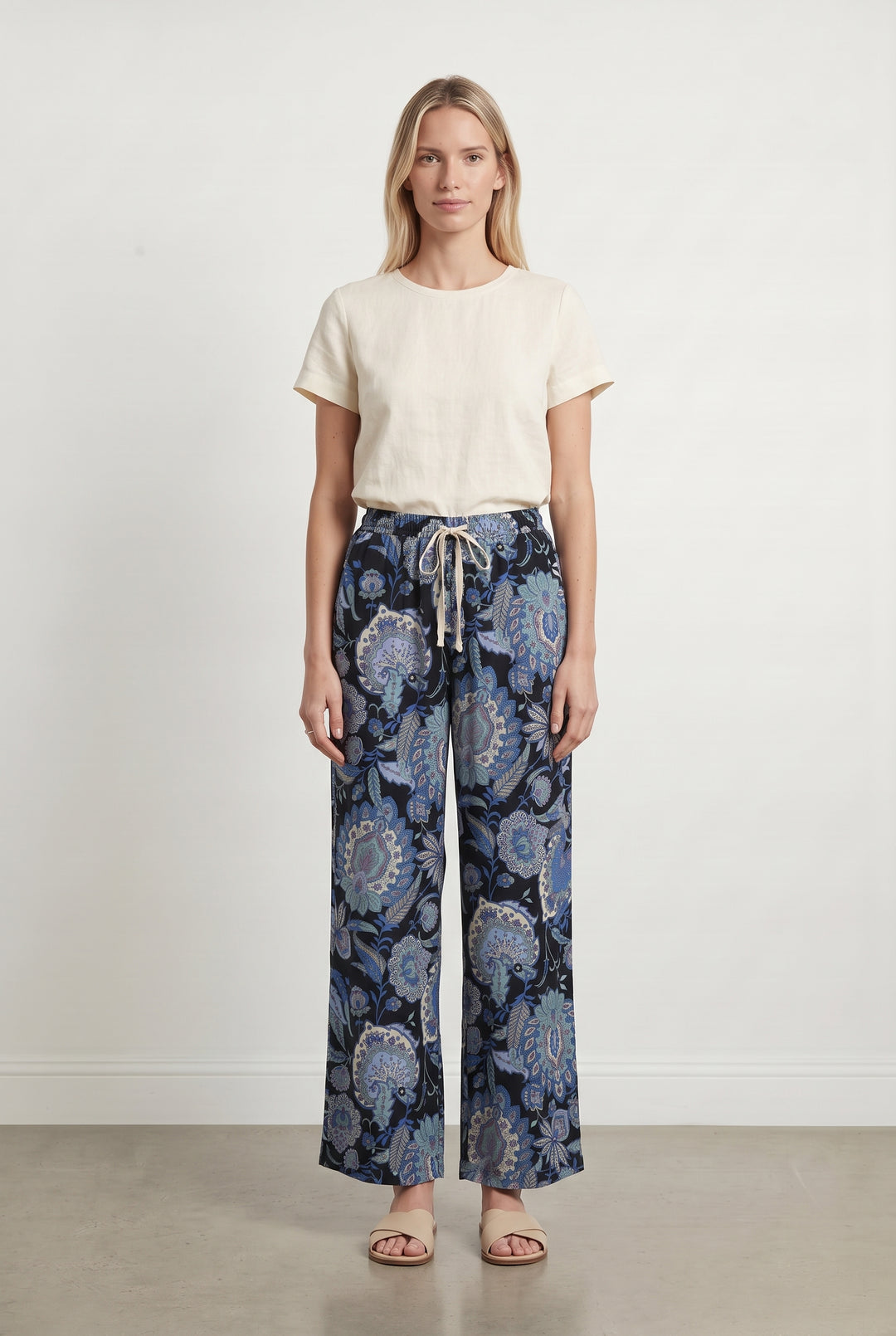 Pantalon Large Bleu et Noir - Taille M/38 de la marque La Fée Maraboutée | PARAD120299 - Vendu par Paradigme - Image 1