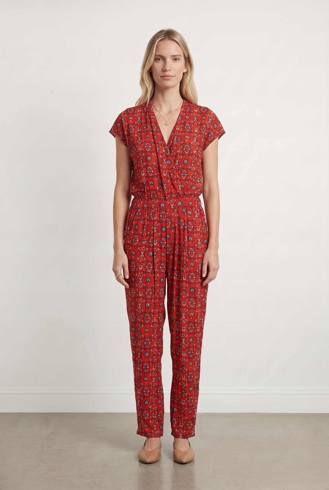 Combinaison Rouge à Motifs - Taille M/38 de la marque ZAPA | PARAD120347 - Vendu par Paradigme - Image 1