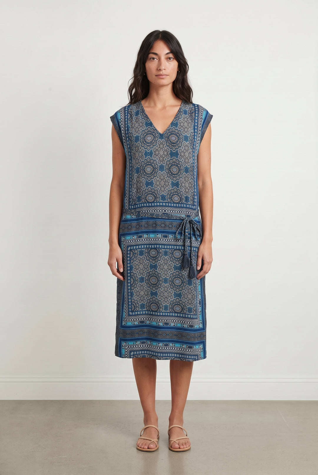 Robe Midi Bleue et Noire - Taille S/36 de la marque Maison 123 | PARAD120420 - Vendu par Paradigme - Image 1
