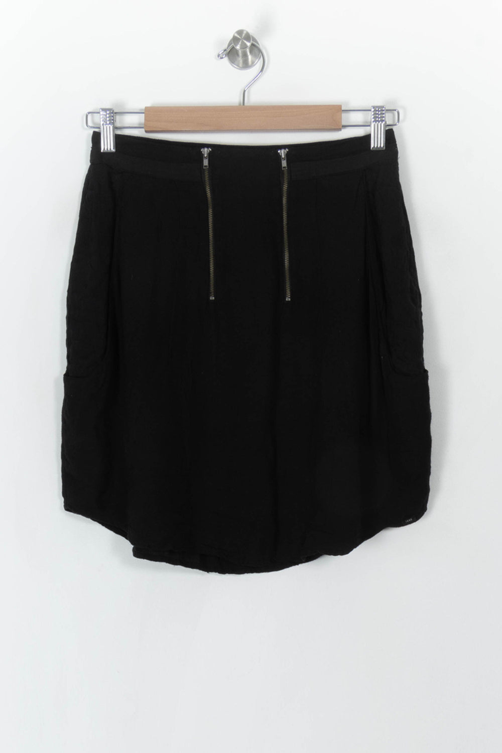 Jupe Courte Noire - Taille M/38 de la marque IKKS | PARAD120421 - Vendu par Paradigme - Image 2