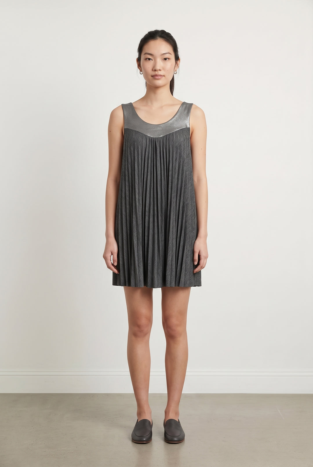 Robe Plissée Grise - Taille S/36 de la marque Maje | PARAD120502 - Vendu par Paradigme - Image 1