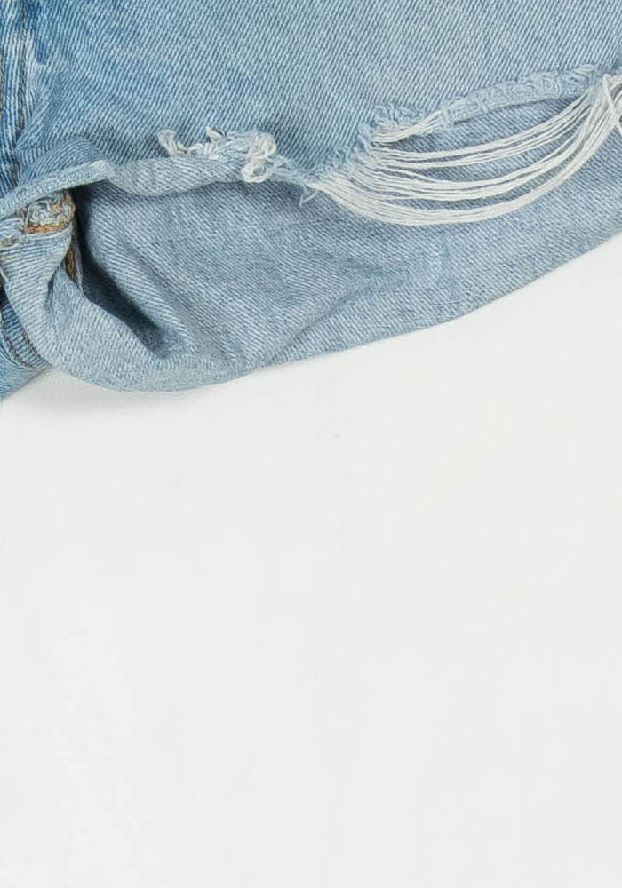 Short en Jean Bleu - Taille M/38 de la marque Levi&