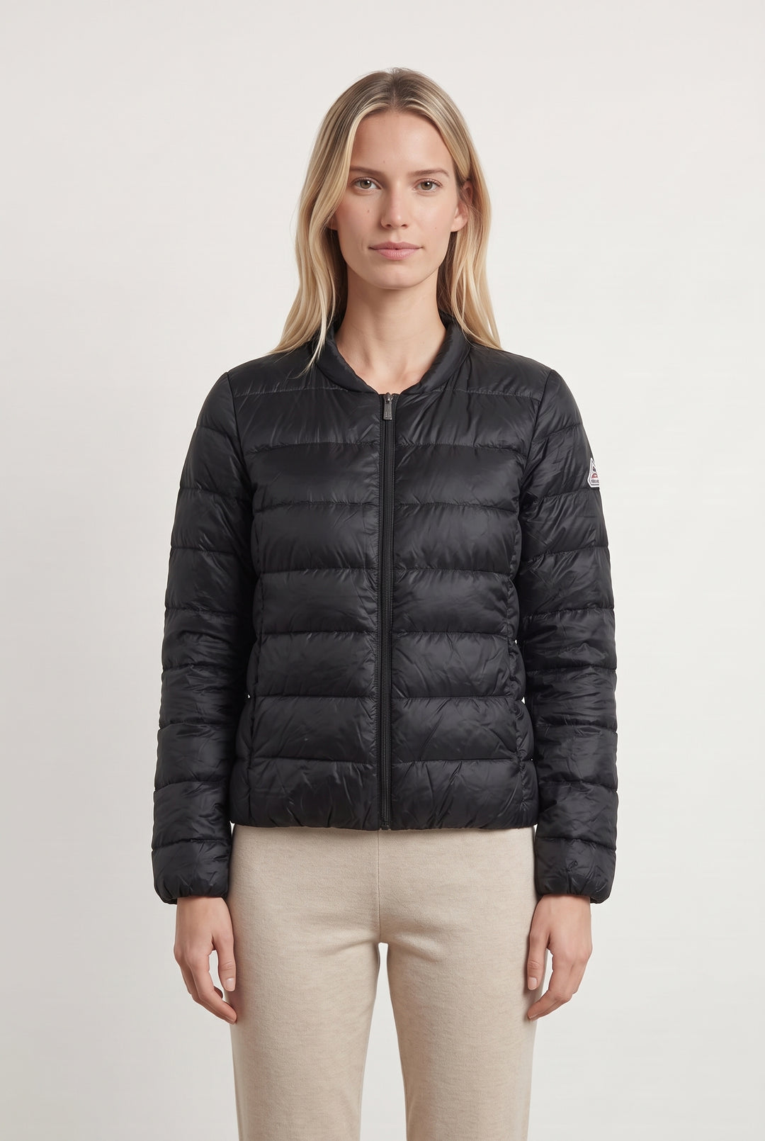 Doudoune Légère Noire - Taille S/36 de la marque Pyrenex | PARAD120521 - Vendu par Paradigme - Image 1