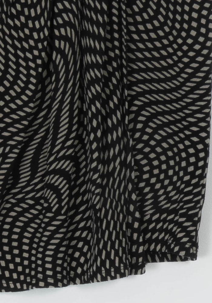 Jupe Droite Noire et Beige - Taille S/36 de la marque La Fée Maraboutée | PARAD120569 - Vendu par Paradigme - Image 3