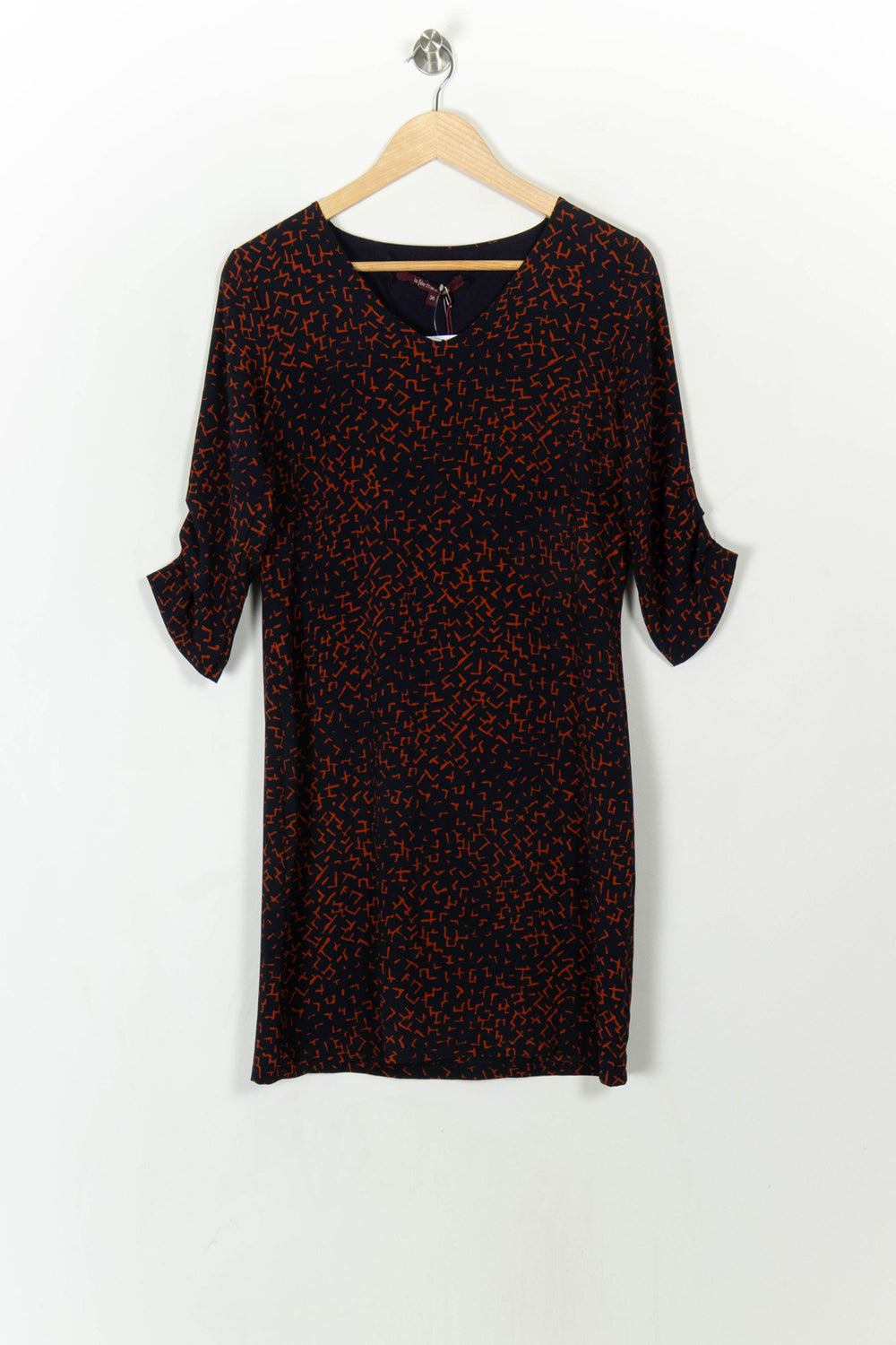 Robe Noire et Orange - Taille S/36 de la marque La Fée Maraboutée | PARAD120786 - Vendu par Paradigme - Image 2