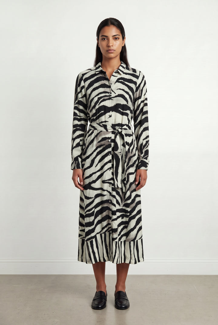 Robe Longue Noire et Blanche - Taille L/40 de la marque Indies | PARAD120909 - Vendu par Paradigme - Image 1
