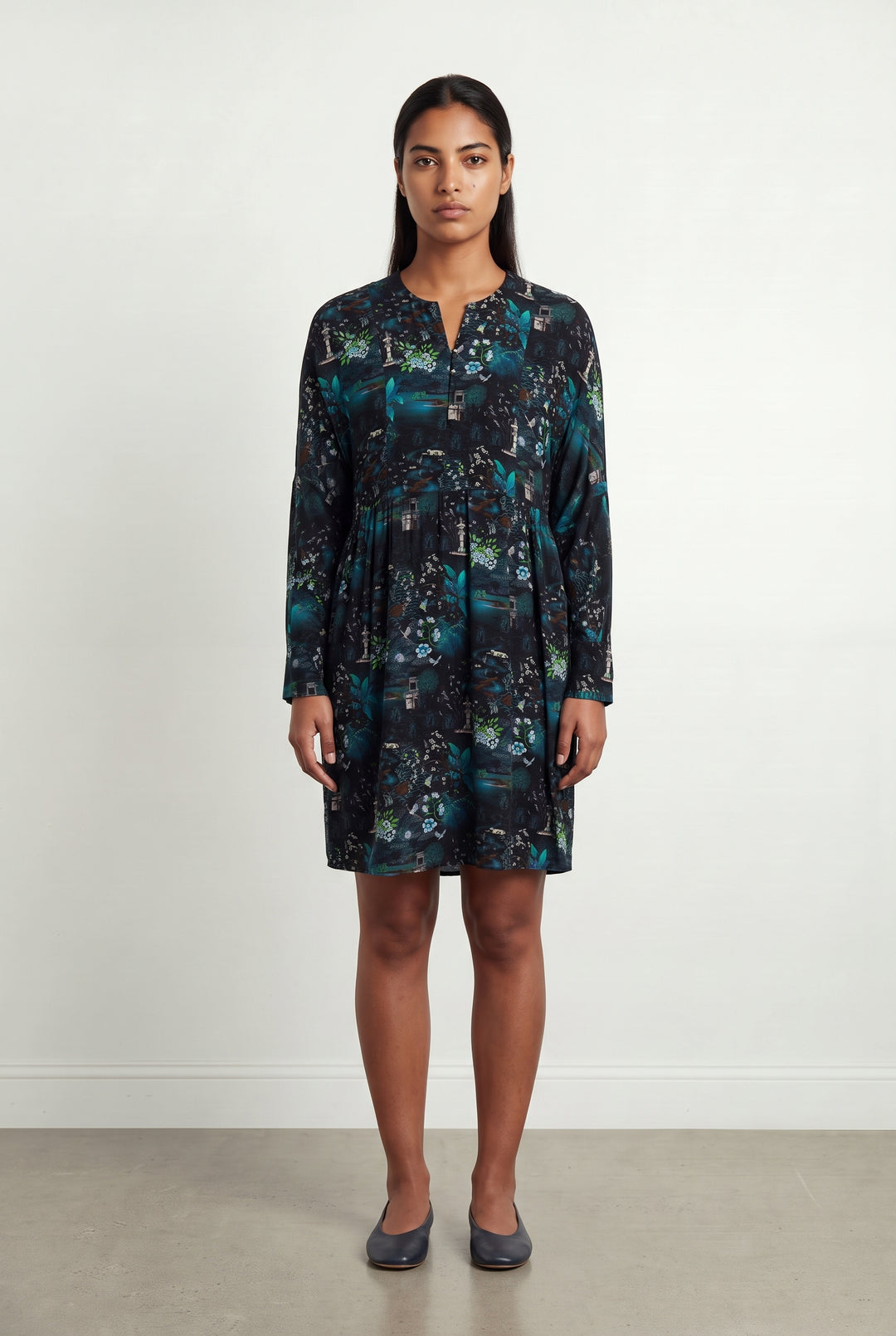 Robe Bleue et Noire - Taille L/40 de la marque La Fée Maraboutée | PARAD120910 - Vendu par Paradigme - Image 1