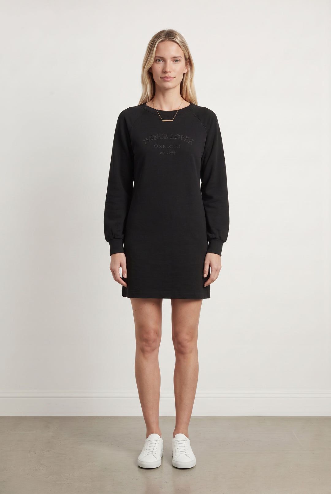 Robe Sweat Noire - Taille S/36 de la marque One Step | PARAD120921 - Vendu par Paradigme - Image 1