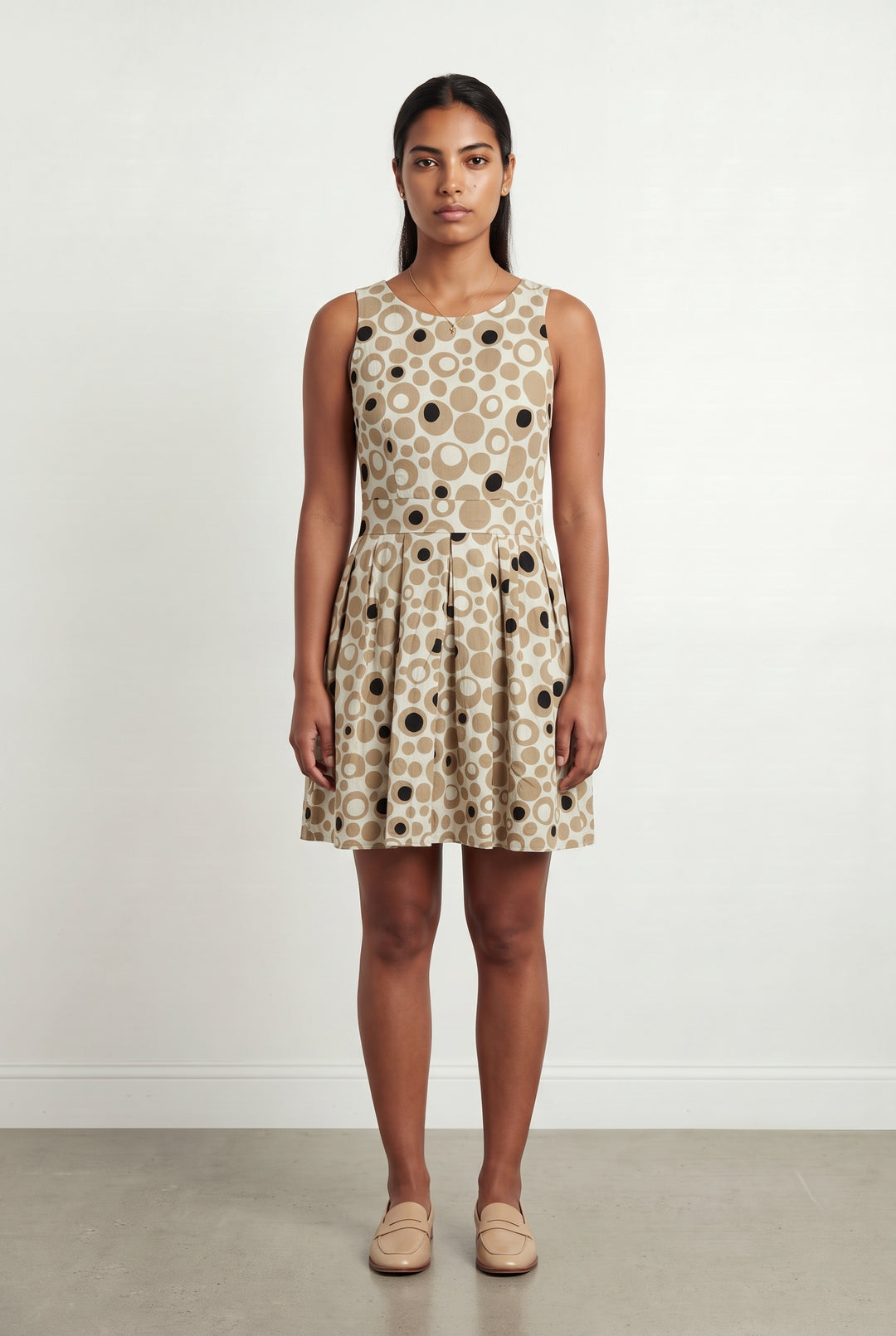 Robe Évasée Beige et Noire - Taille L/40 de la marque La Fée Maraboutée | PARAD120935 - Vendu par Paradigme - Image 1