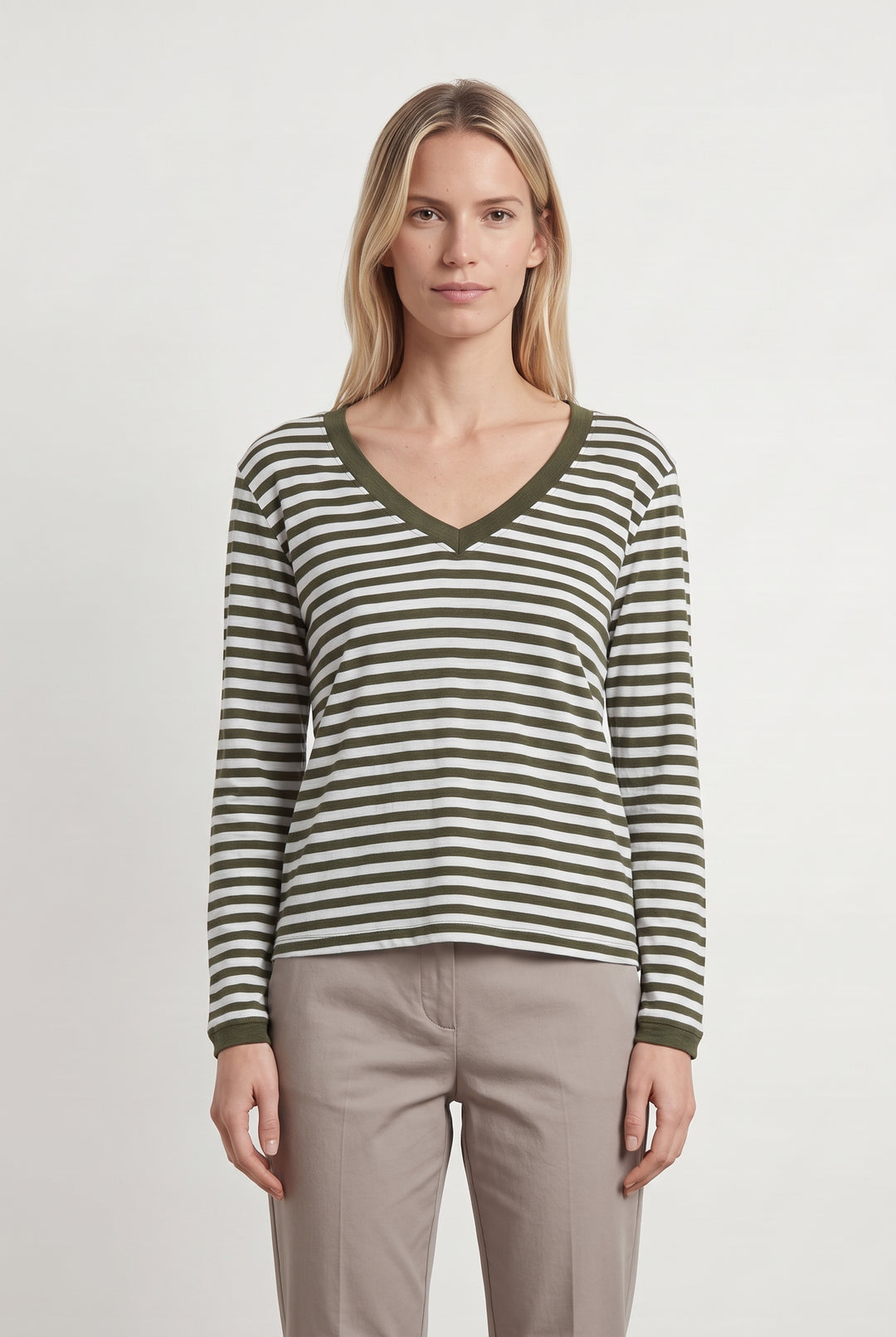 Pull Rayé Vert et Blanc - Taille S/36 de la marque Majestic Filatures | PARAD121007 - Vendu par Paradigme - Image 1