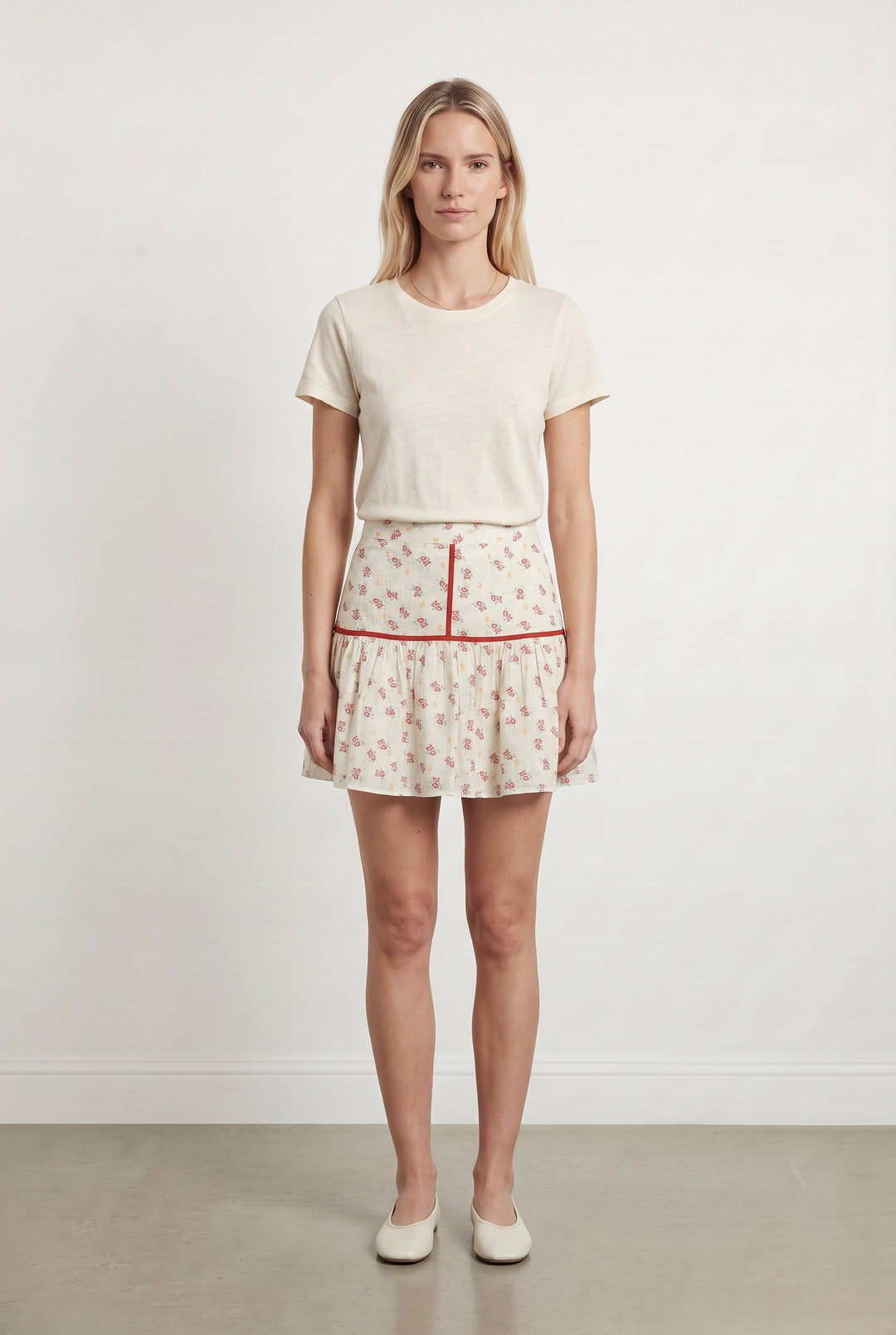 Jupe Courte Blanche et Rouge - Taille S/36 de la marque Karl Marc John | PARAD121119 - Vendu par Paradigme - Image 1