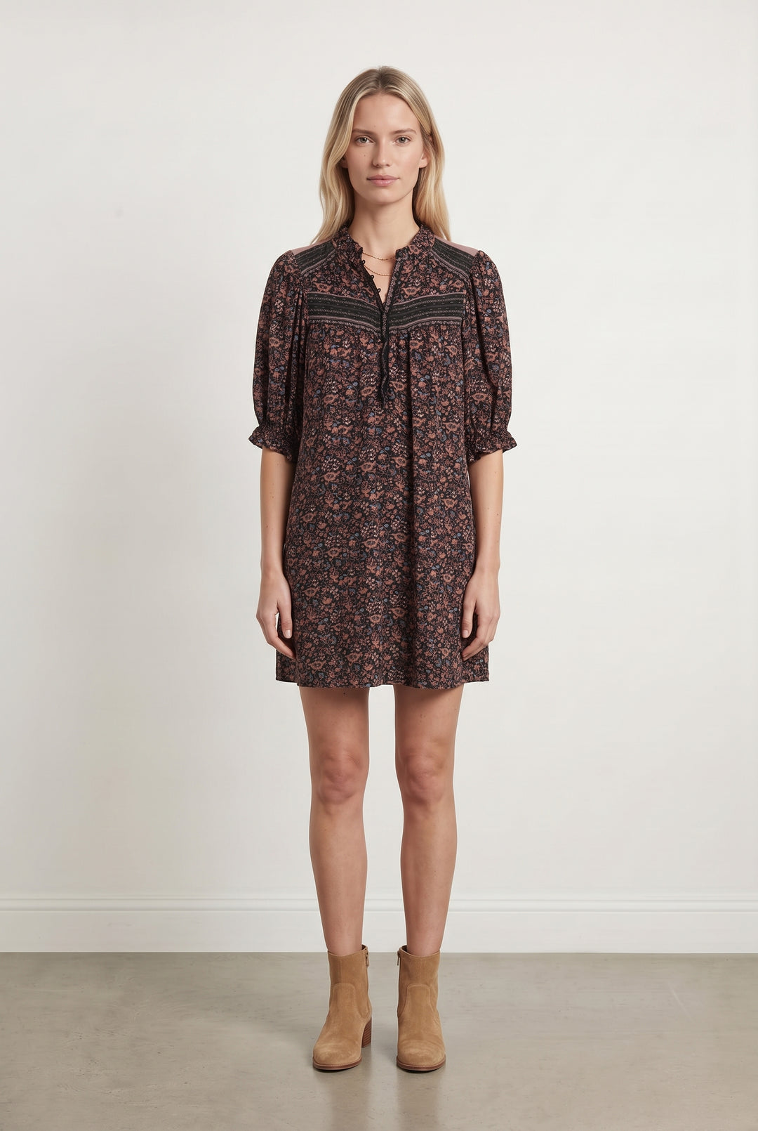 Robe Courte Noire et Marron - Taille XS/34 de la marque ba&amp;sh | PARAD121221 - Vendu par Paradigme - Image 1