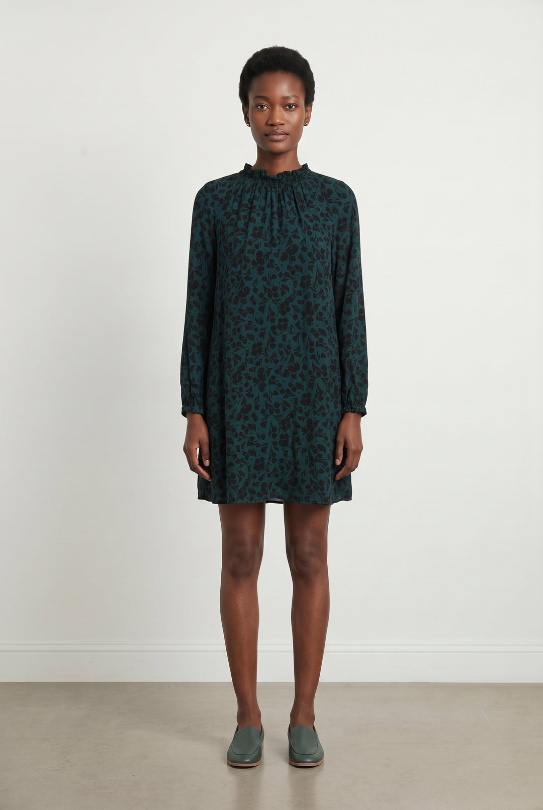 Robe Courte Verte et Noire - Taille M/38 de la marque Comptoir des Cotonniers | PARAD121337 - Vendu par Paradigme - Image 1