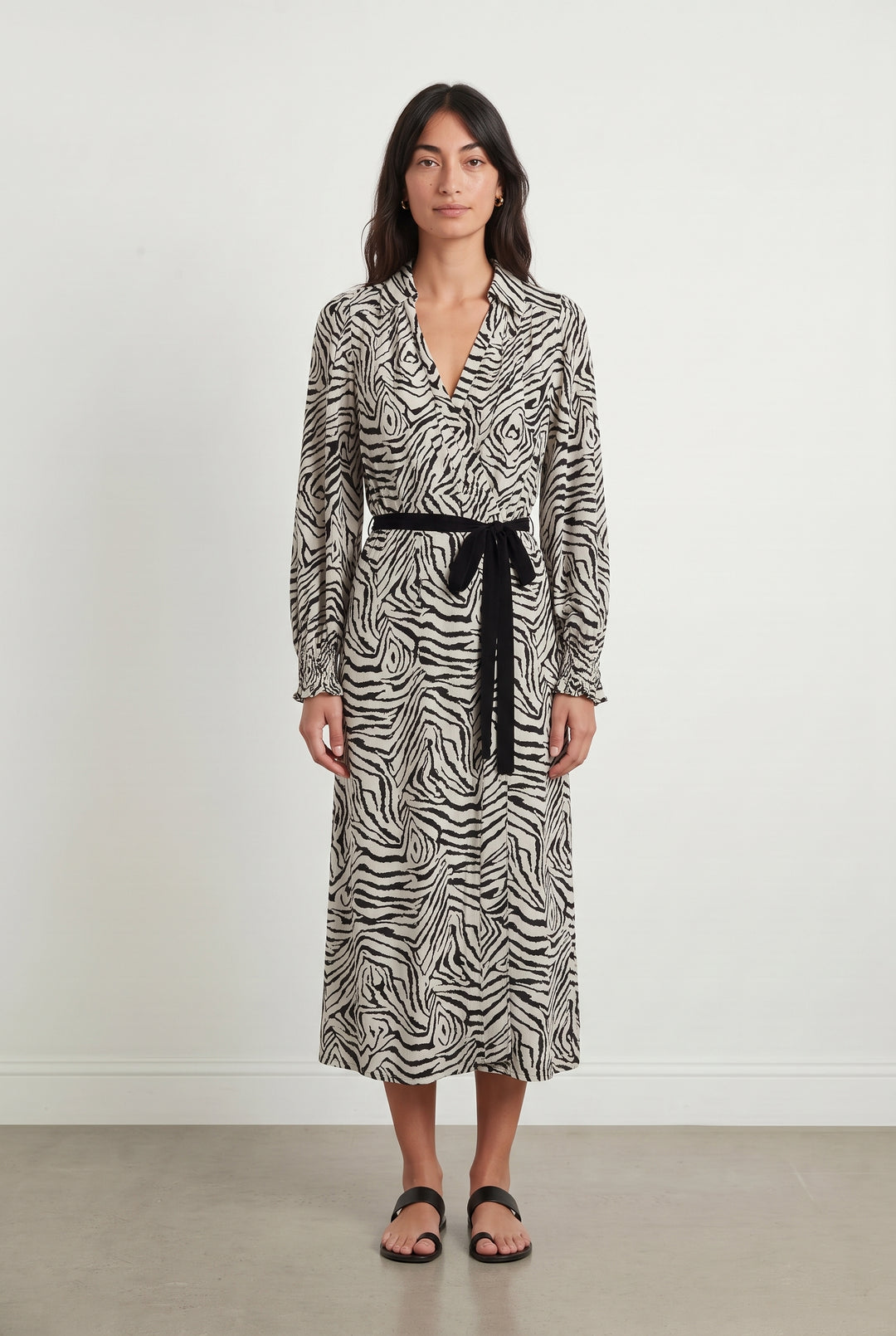 Robe Longue Noire et Blanche - Taille M/38 de la marque Suncoo | PARAD121349 - Vendu par Paradigme - Image 1