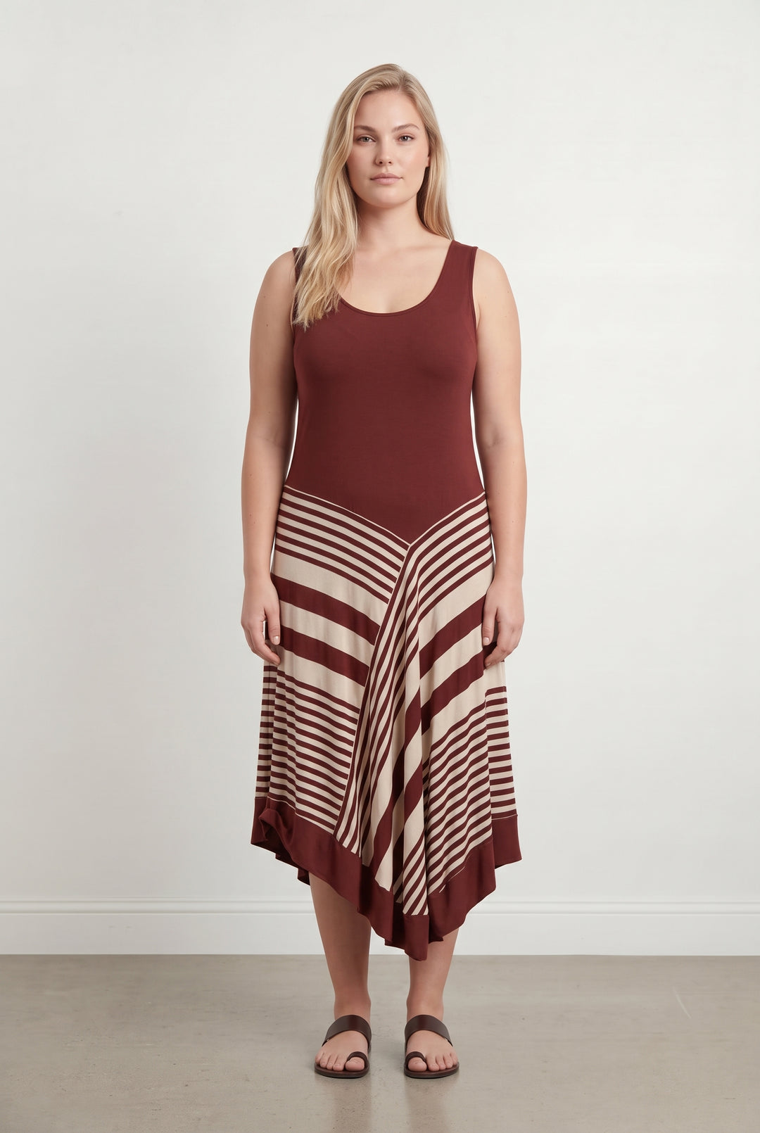 Robe Sans Manches Bordeaux et Beige - Taille XL/42 de la marque Indies | PARAD121376 - Vendu par Paradigme - Image 1
