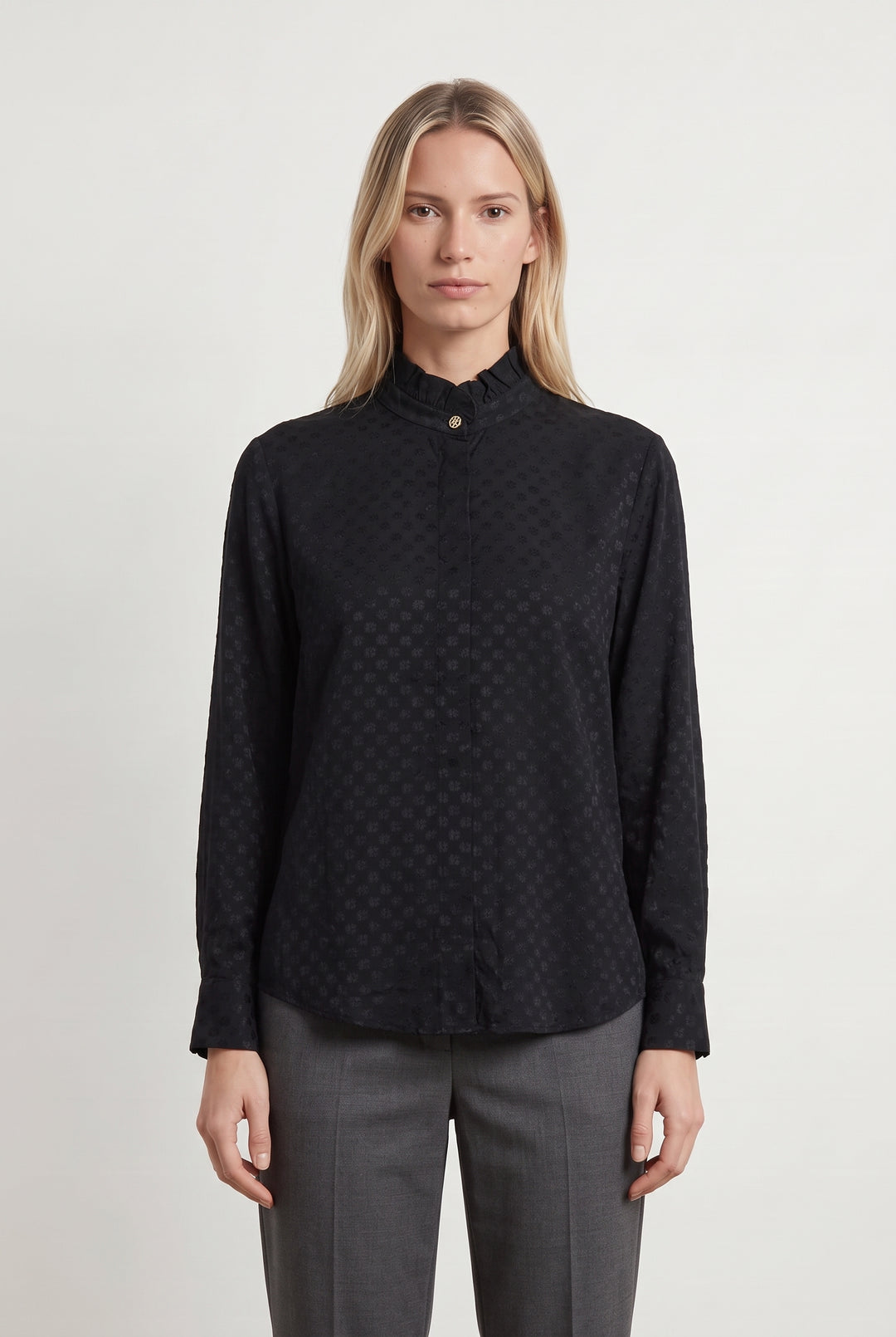 Blouse Noire - Taille M/38 de la marque Claudie Pierlot | PARAD121577 - Vendu par Paradigme - Image 1