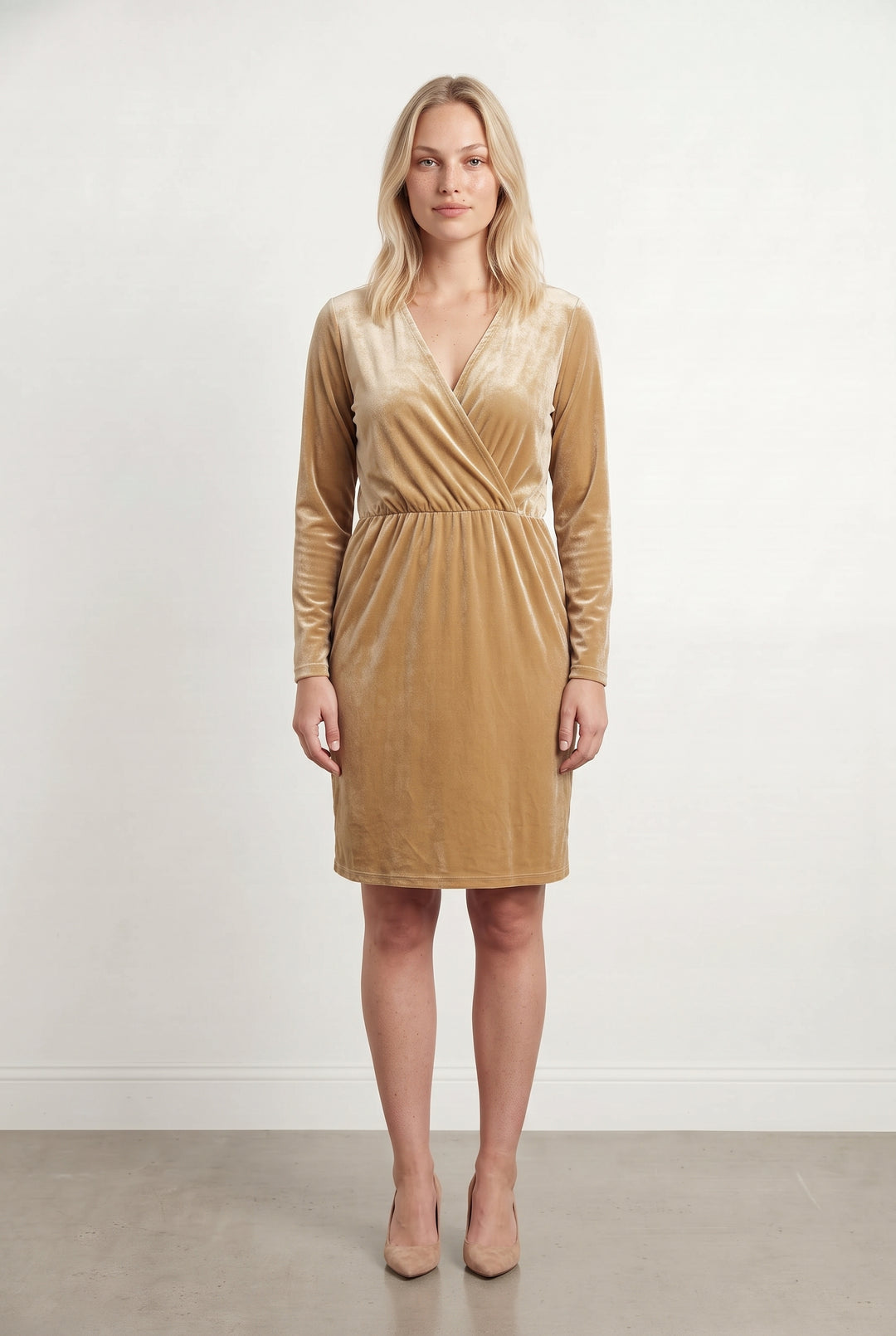 Robe Longue Dorée - Taille L/40 de la marque La Fée Maraboutée | PARAD121670 - Vendu par Paradigme - Image 1