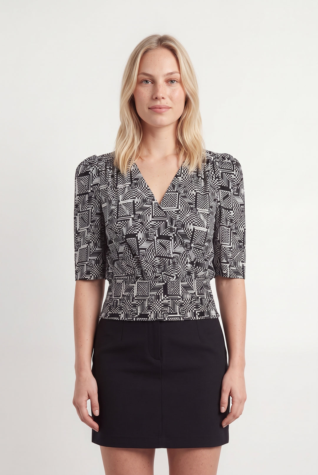 Blouse Noire et Blanche - Taille L/40 de la marque IKKS | PARAD121847 - Vendu par Paradigme - Image 1