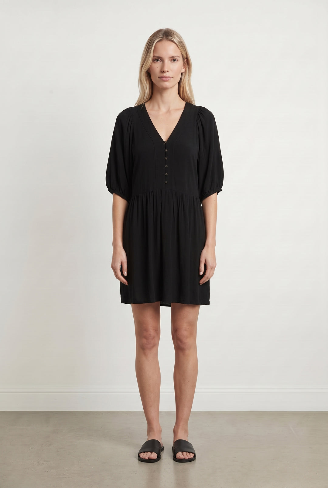 Robe Courte Noire - Taille XS/34 de la marque Des petits hauts | PARAD121857 - Vendu par Paradigme - Image 1
