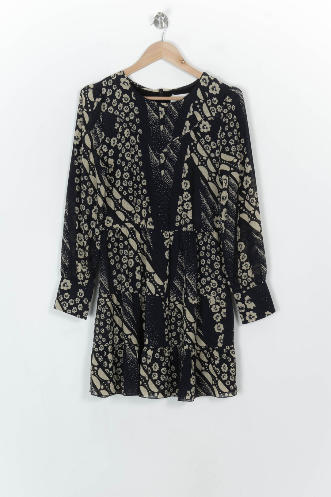 Robe Courte Noire et Beige - Taille M/38 de la marque ba&amp;sh | PARAD122421 - Vendu par Paradigme - Image 2