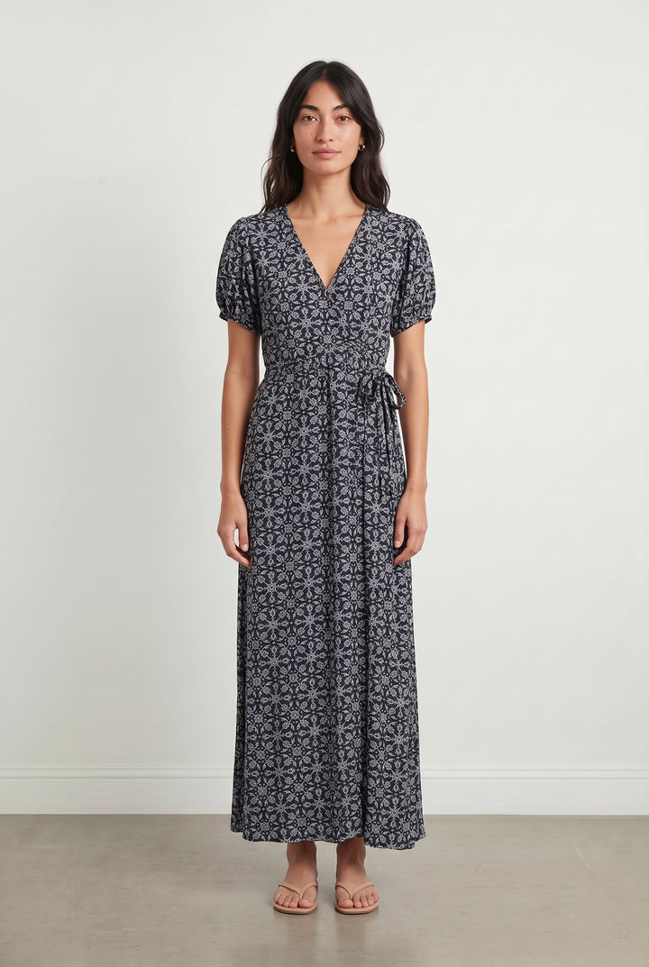 Robe Longue Noire et Bleue - Taille M/38 de la marque La Fée Maraboutée | PARAD122439 - Vendu par Paradigme - Image 1