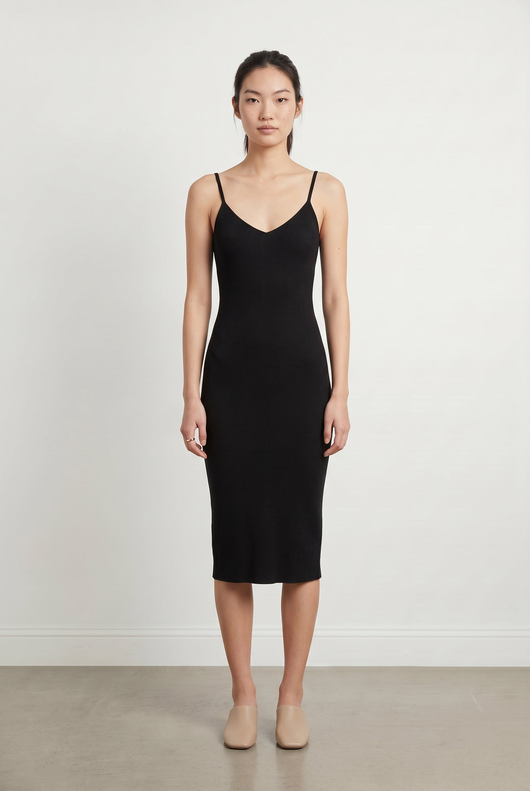 Robe Midi Noire - Taille M/38 de la marque Sézane | PARAD122459 - Vendu par Paradigme - Image 1