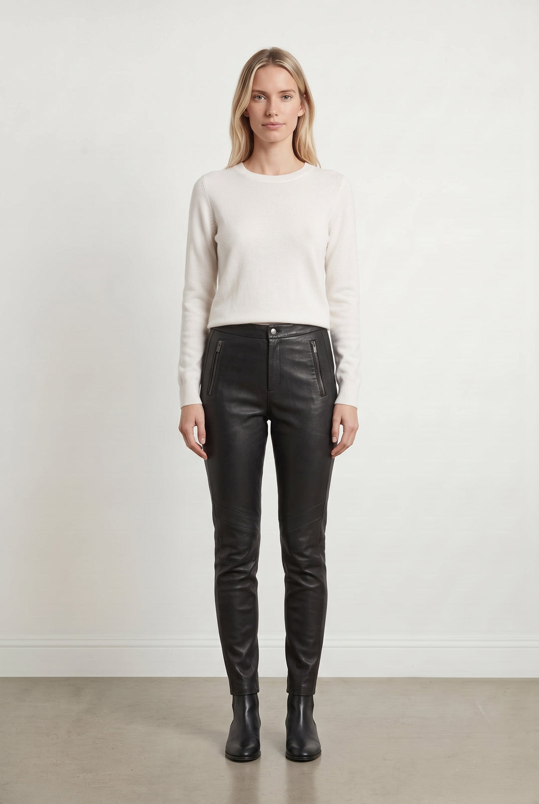 Pantalon En Cuir Noir - Taille S/36 de la marque IKKS | PARAD122483 - Vendu par Paradigme - Image 1