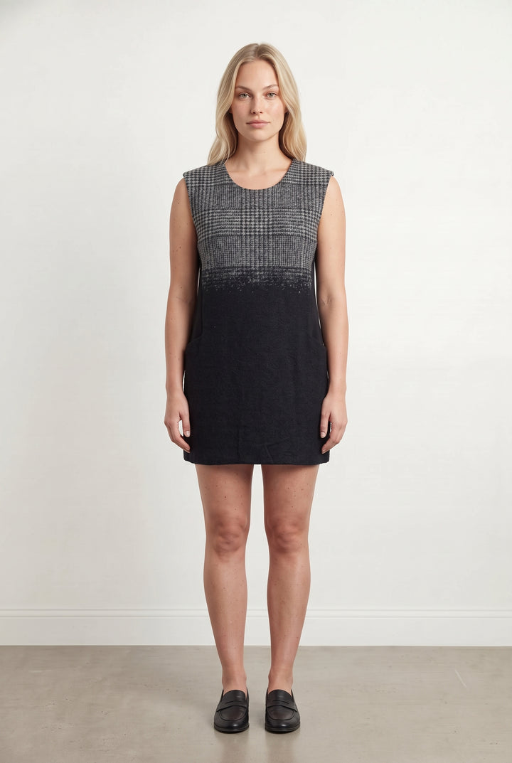 Robe Sans Manches Noire et Grise - Taille L/40 de la marque La Fée Maraboutée | PARAD122895 - Vendu par Paradigme - Image 1